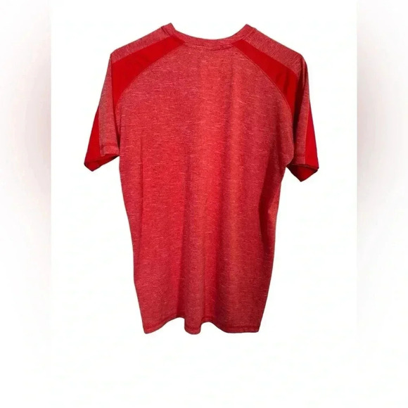 Champion Men's Medium Red Wisconsin Badgers Short Sleeve Polytester T-Shirt - Picture 9 of 11